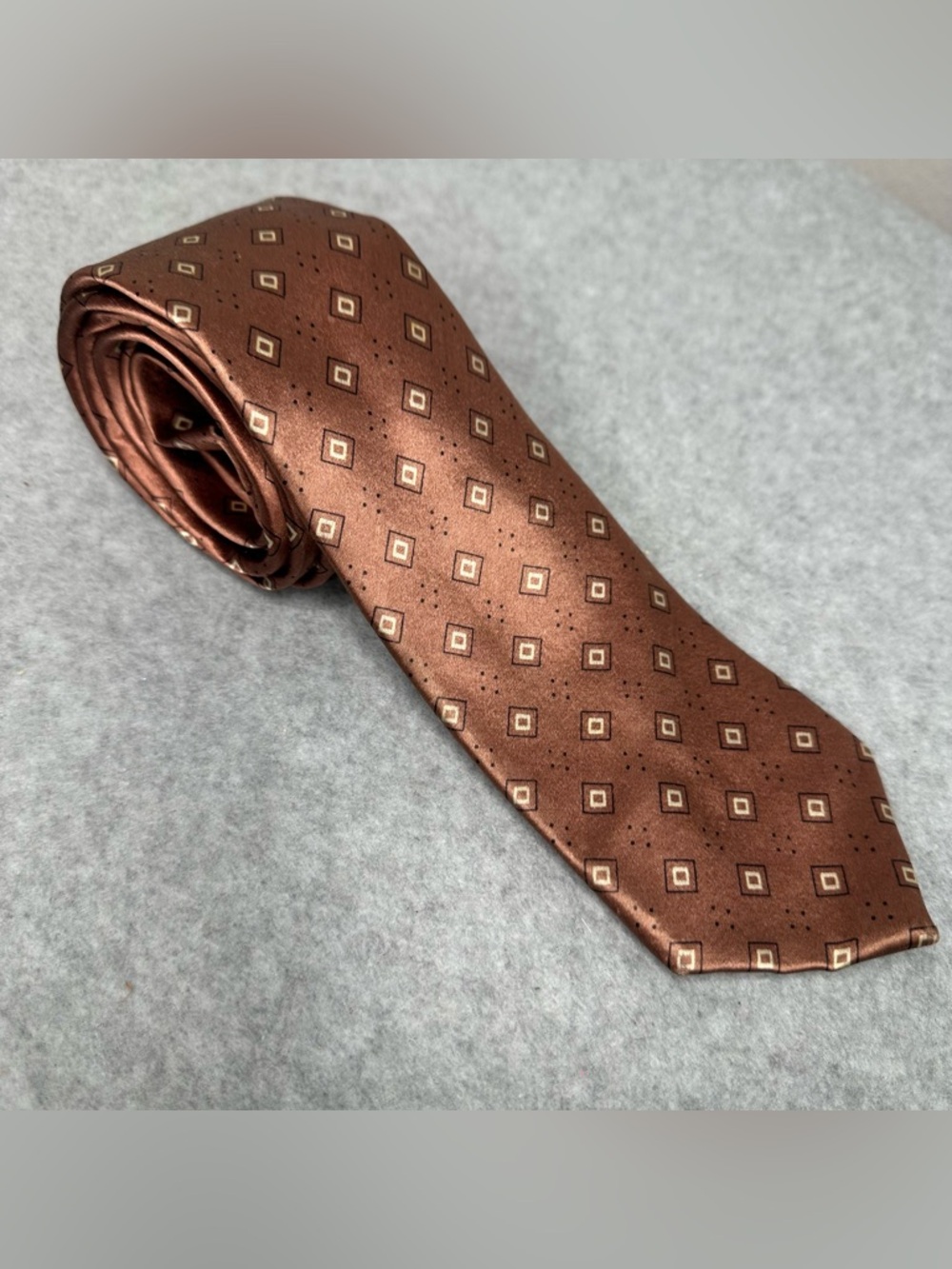 Oscar De La Renta Mens Silk Tie Hand Sewn Hand Bar-Tacked